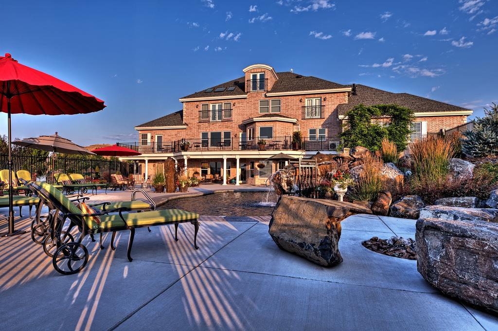 Bed and Breakfast Cameo Heights Mansion And The Vine Fine Dining Restaurant Touchet Exteriér fotografie