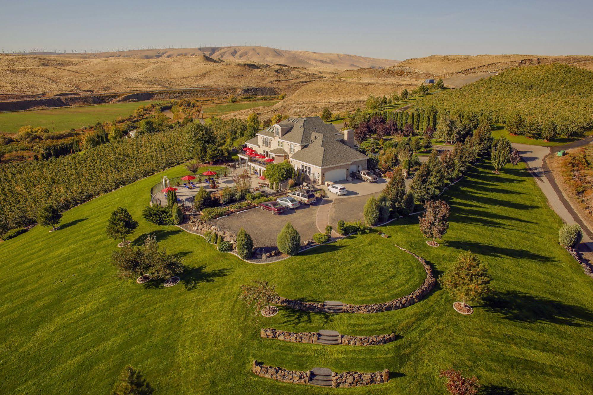 Bed and Breakfast Cameo Heights Mansion And The Vine Fine Dining Restaurant Touchet Exteriér fotografie