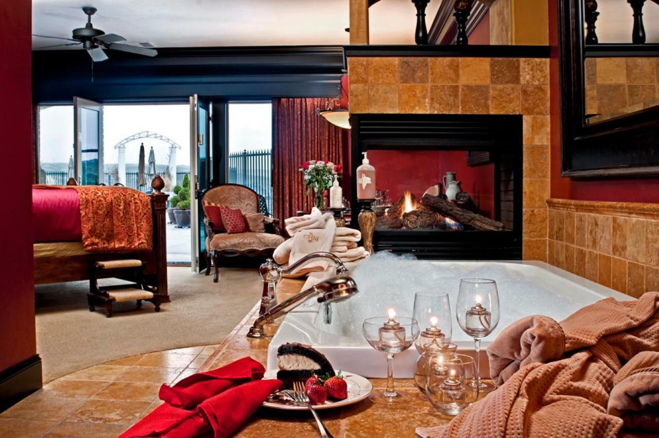 Bed and Breakfast Cameo Heights Mansion And The Vine Fine Dining Restaurant Touchet Exteriér fotografie