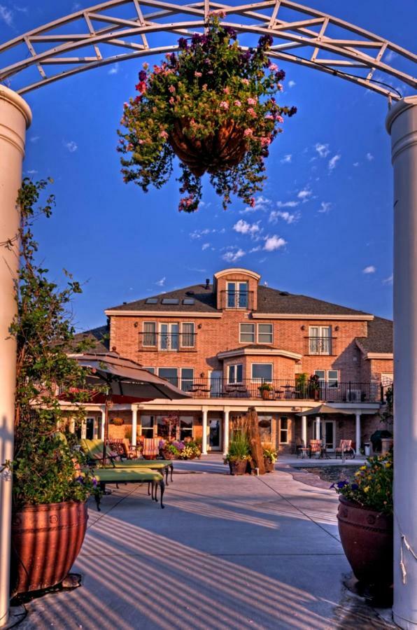 Bed and Breakfast Cameo Heights Mansion And The Vine Fine Dining Restaurant Touchet Exteriér fotografie